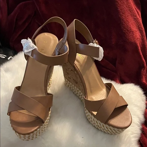 NWT Bamboo Buckle Strap Wedge Sandals Brown - Picture 3 of 13